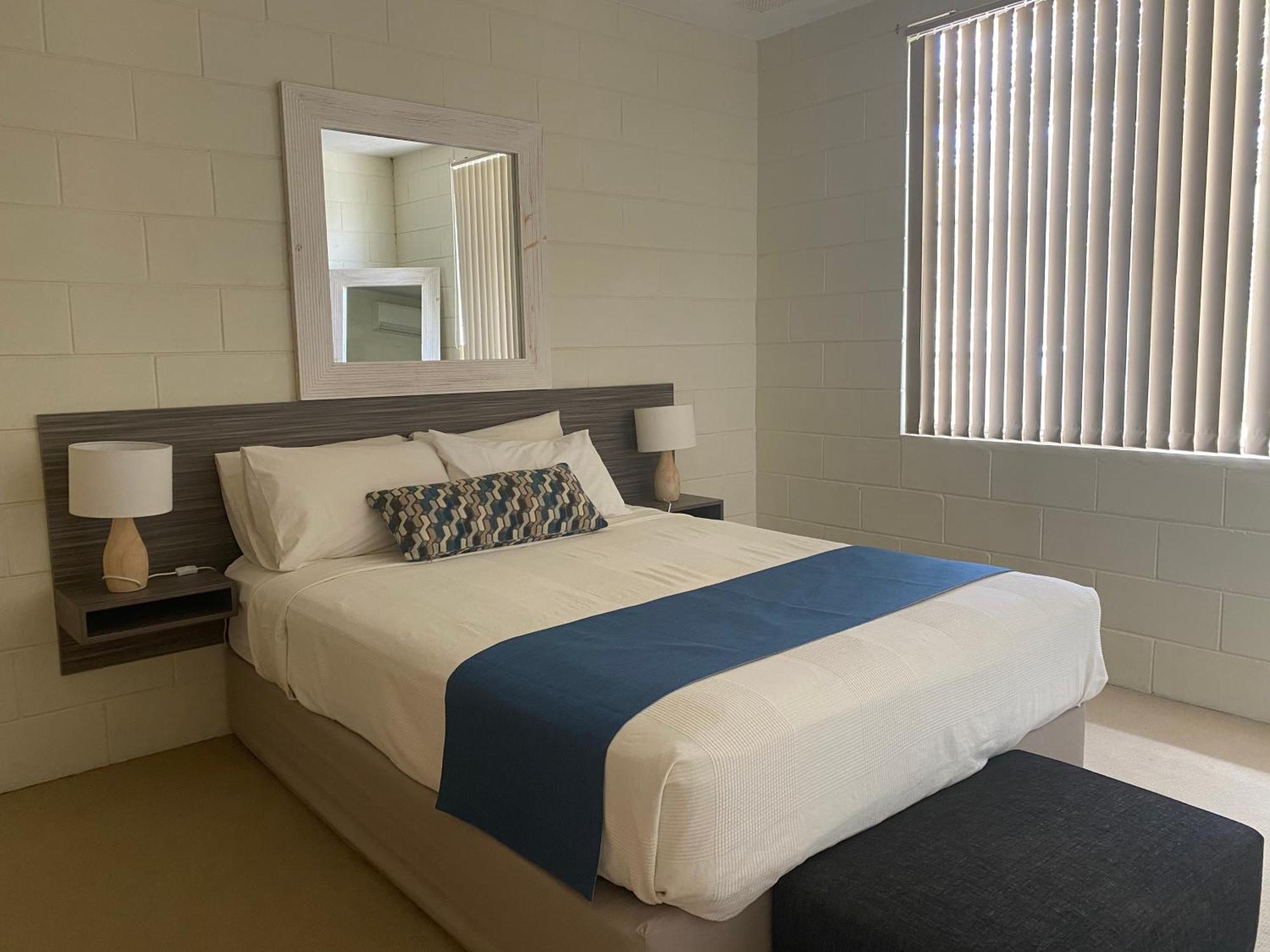 Coral Coast Tourist Park Hotel Carnarvon Bagian luar foto