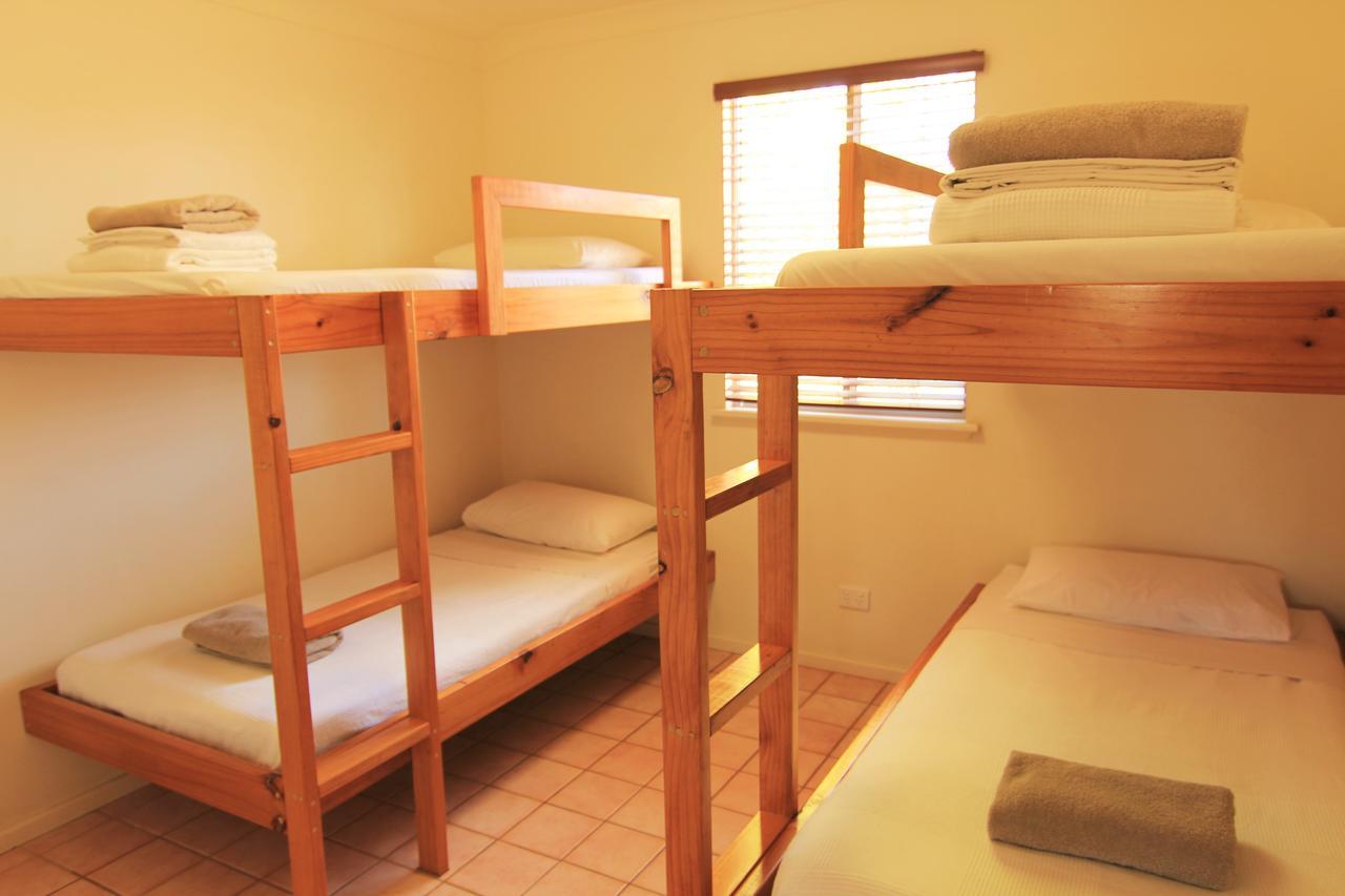 Coral Coast Tourist Park Hotel Carnarvon Bagian luar foto